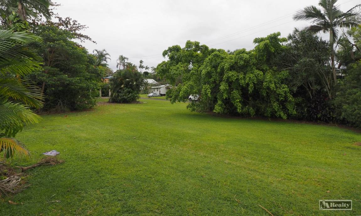 16 Ryan Street, EAST INNISFAIL, QLD 4860