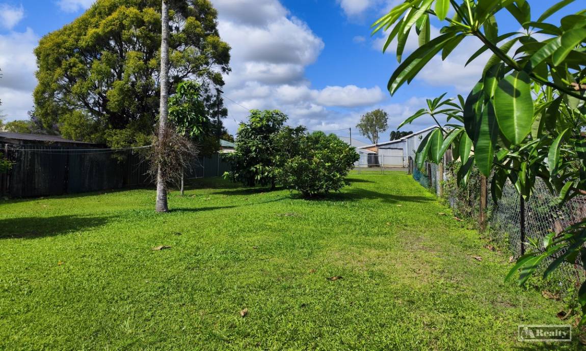 14 Mill Street, MOURILYAN, QLD 4858